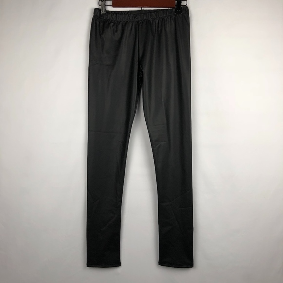 Stretchy  Faux leather leggings - Picture 5 of 8